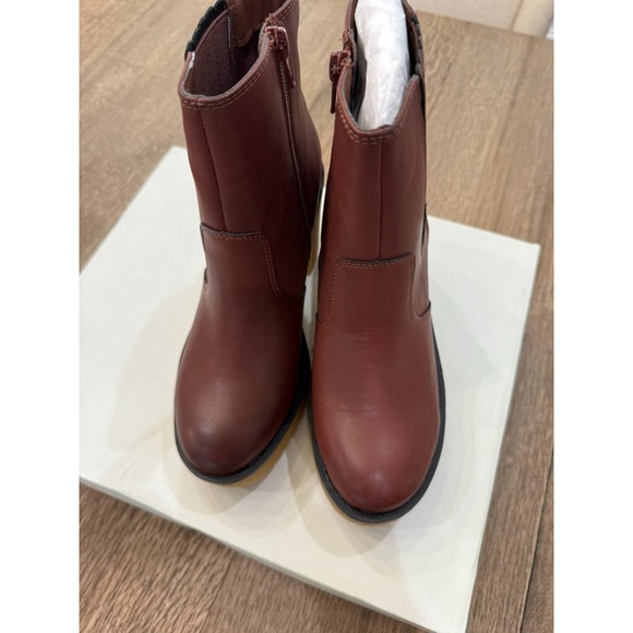 New with Box Sun + Stone Lennie Mahogny Brown Gum Lug Sole Ankle Boots Size‎ 5.5